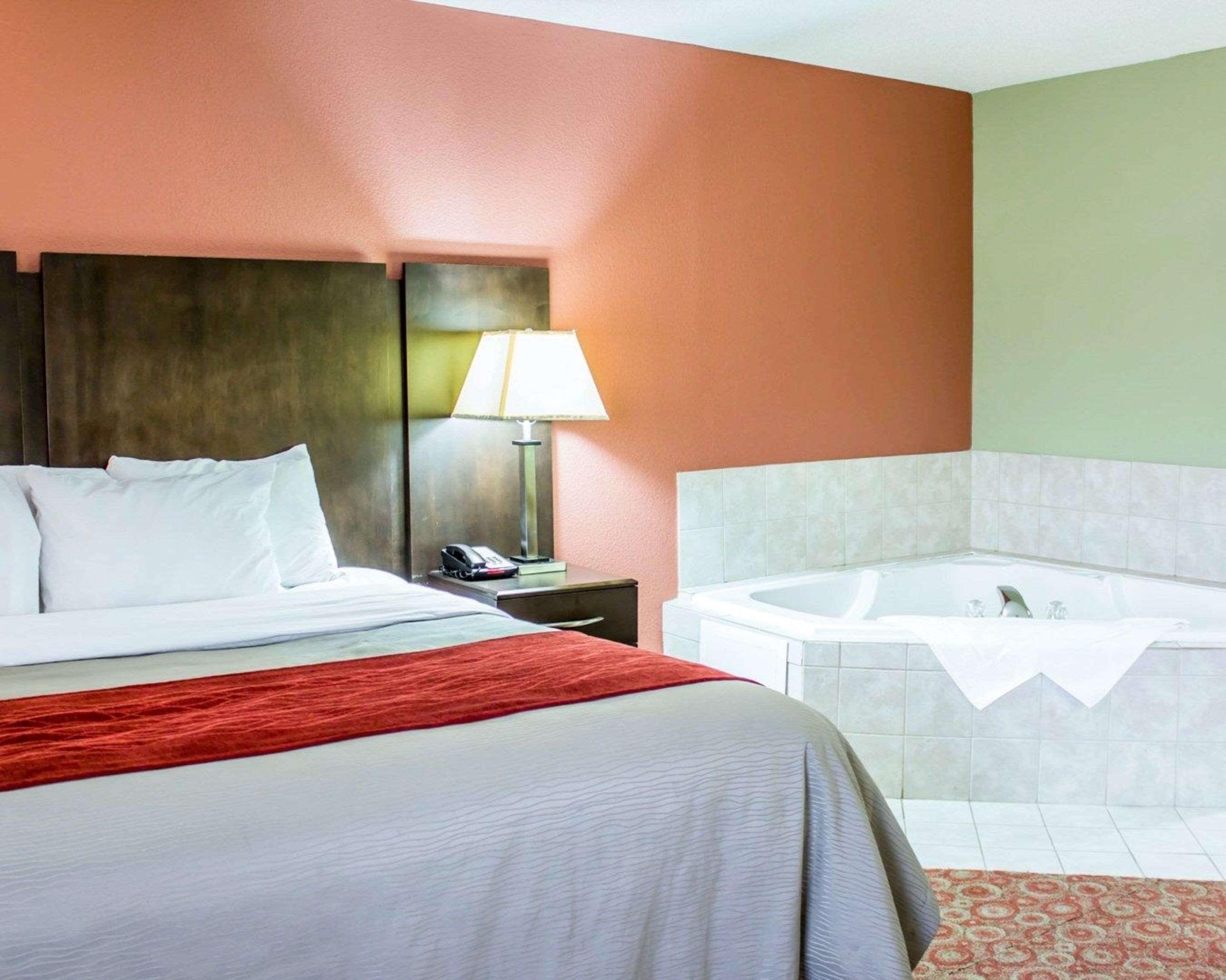 Quality Inn Raleigh Downtown Kültér fotó