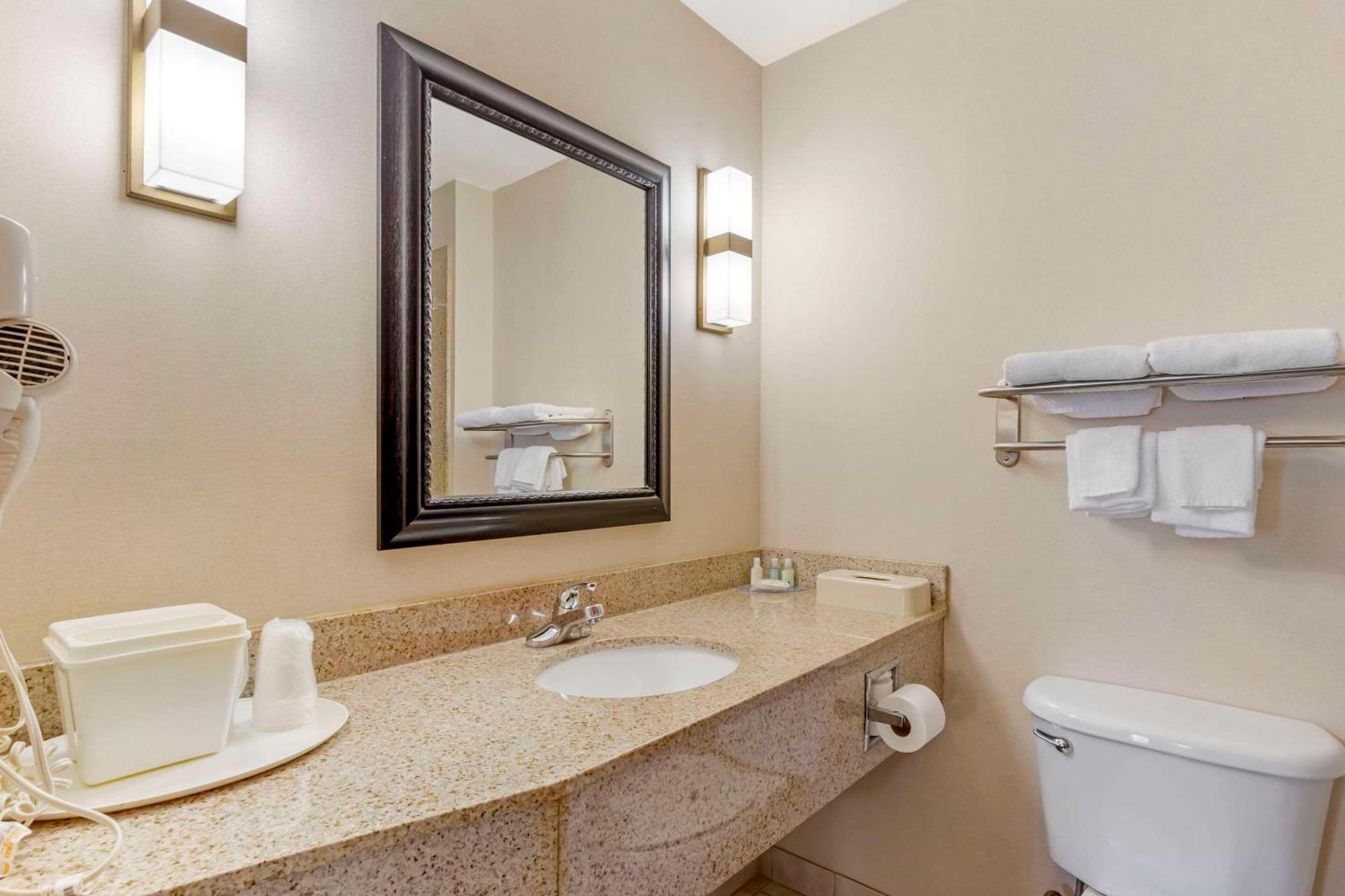 Quality Inn Raleigh Downtown Kültér fotó